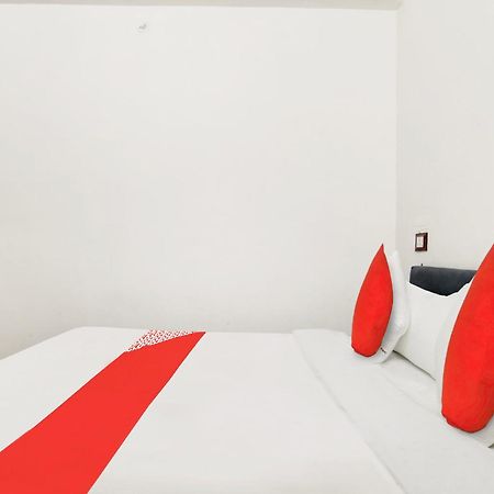 Oyo Flagship Hotel Shree United Индаур Экстерьер фото