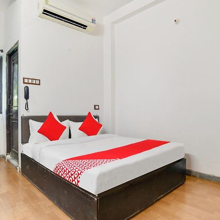 Oyo Flagship Hotel Shree United Индаур Экстерьер фото