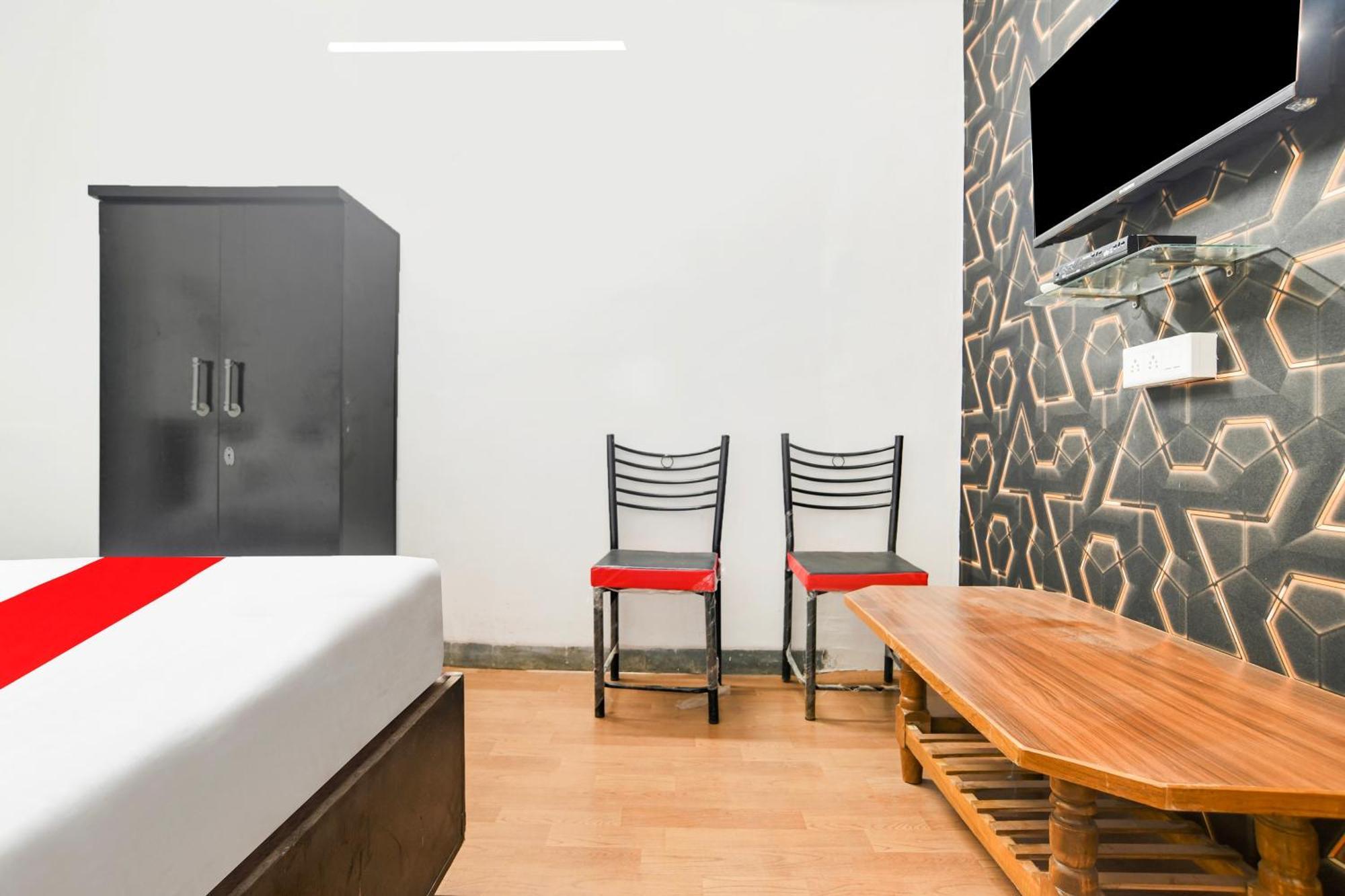 Oyo Flagship Hotel Shree United Индаур Экстерьер фото