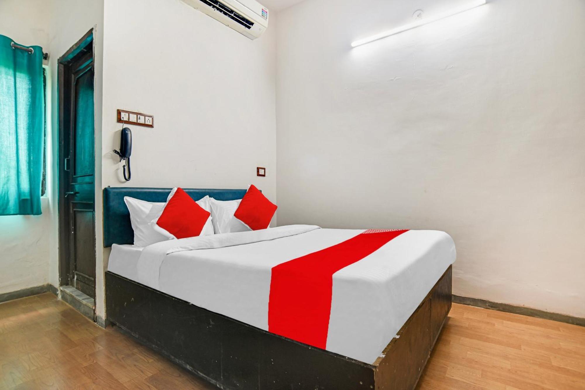 Oyo Flagship Hotel Shree United Индаур Экстерьер фото