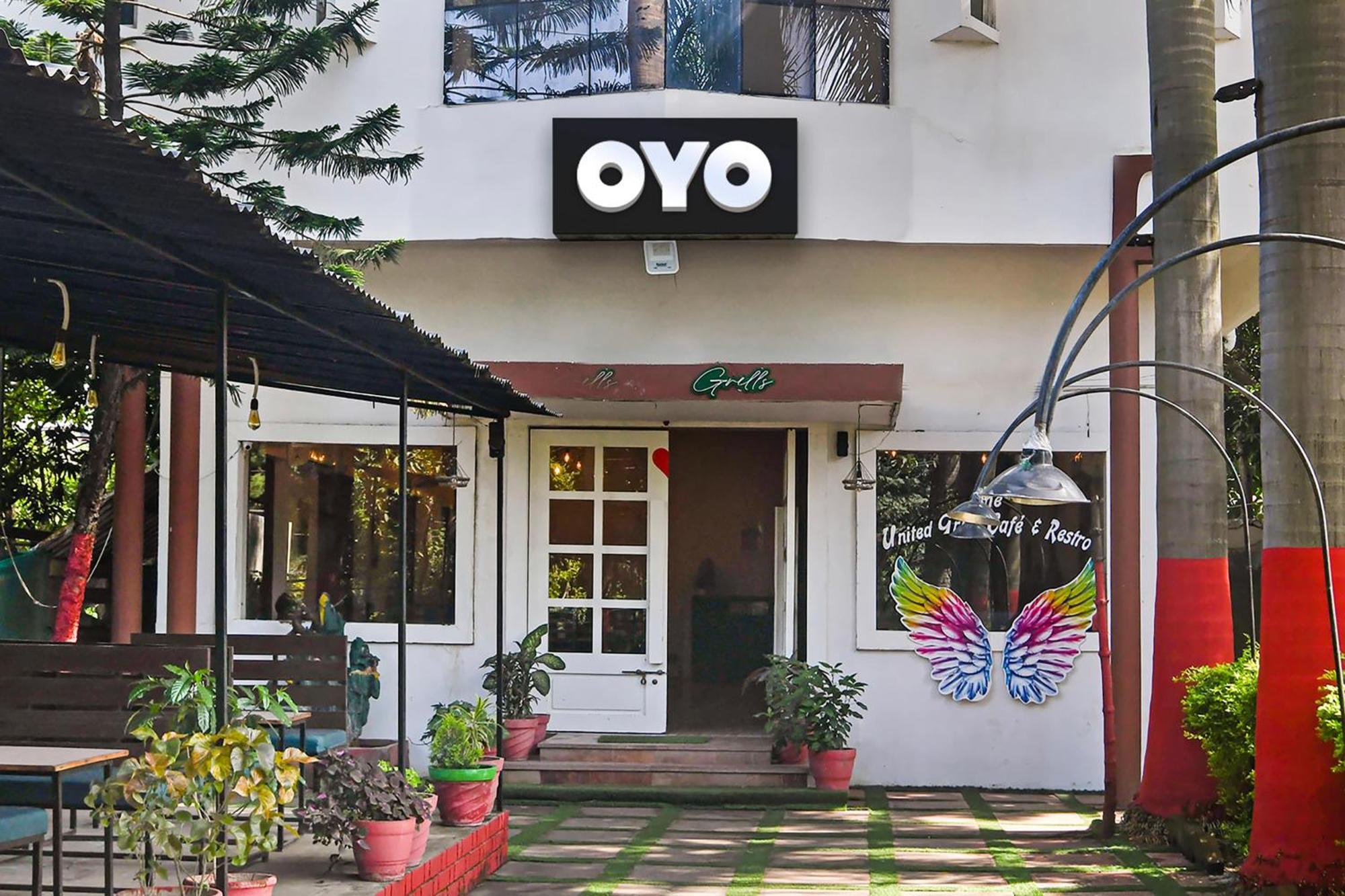 Oyo Flagship Hotel Shree United Индаур Экстерьер фото